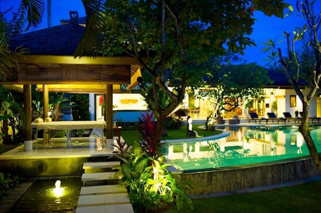 Rent villa Isabella, Indonesia, Bali, Seminjak | Villacarte