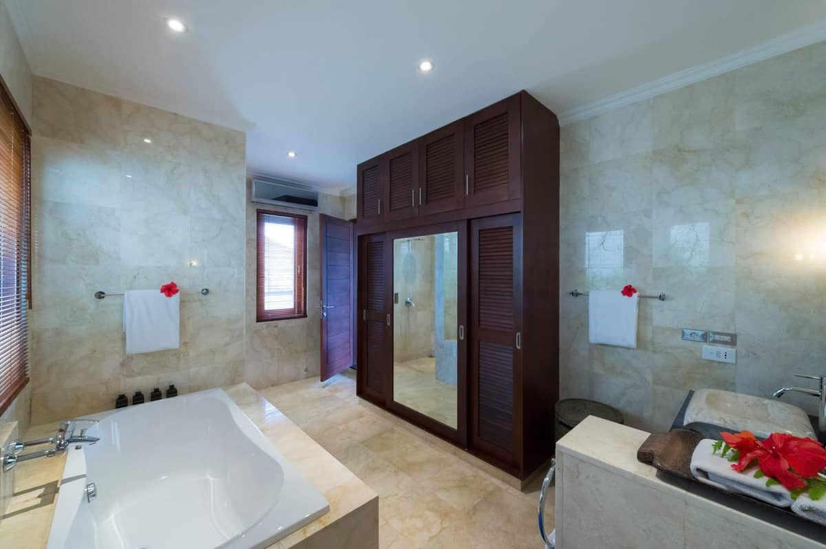 Rent villa Esther, Indonesia, Bali, Seminjak | Villacarte