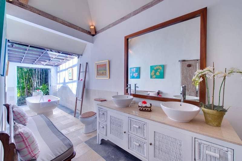 Rent villa Andromeda, Indonesia, Bali, Seminjak | Villacarte