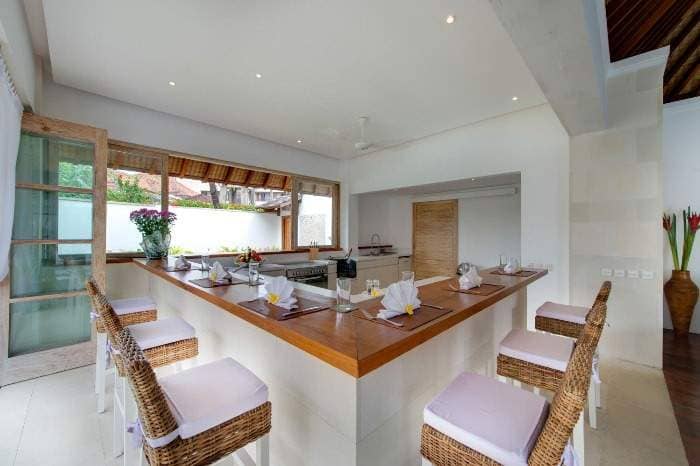 Rent villa Rowena, Indonesia, Bali, Seminjak | Villacarte