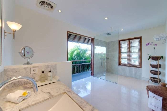 Rent villa Rowena, Indonesia, Bali, Seminjak | Villacarte