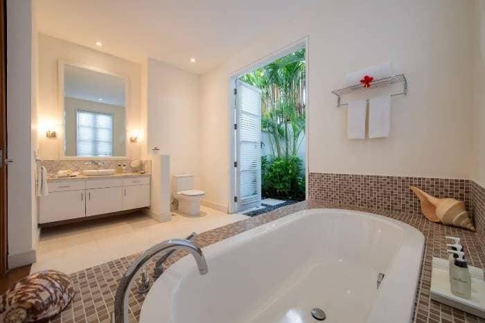 Rent villa Rowena, Indonesia, Bali, Seminjak | Villacarte