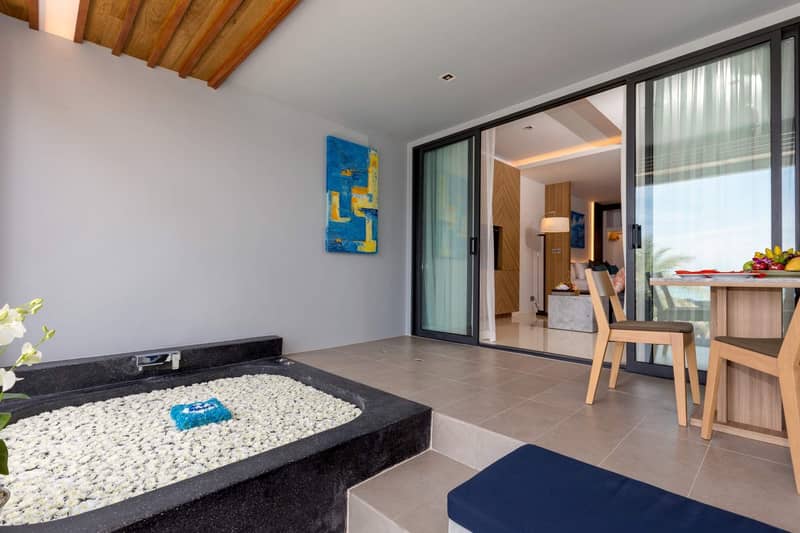 Продажа недвижимости The Bay and Beach Club, Таиланд, Пхукет, Патонг | Villacarte