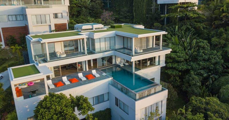Villa Moon Shadow