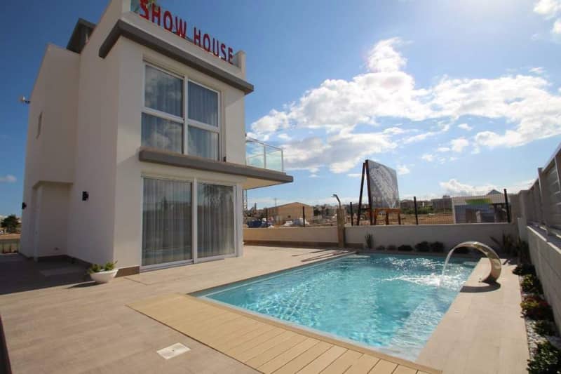 Продажа недвижимости  Bellavista - Villa Lea , Испания, Коста Бланка, Сан Мигель де Салинас | Villacarte
