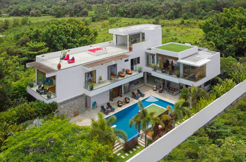 Villa White skies