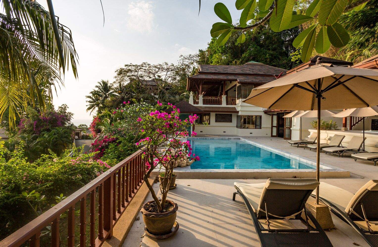 Rent villa Ansellia X1, Thailand, Phuket, Kalim | Villacarte