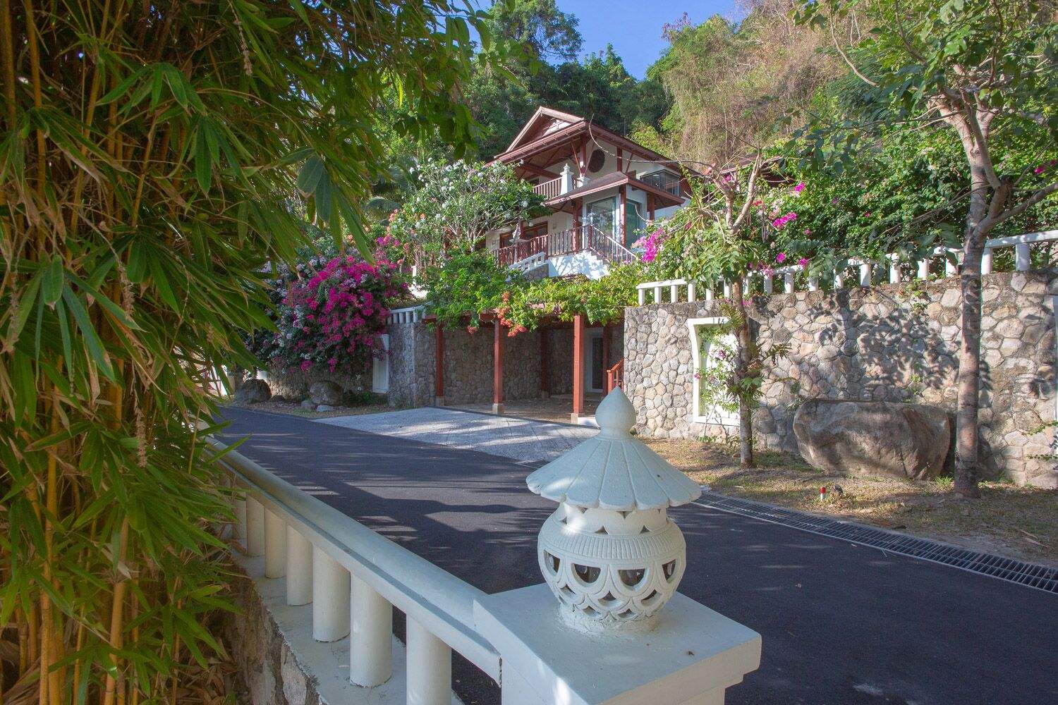 Rent villa Ansellia X1, Thailand, Phuket, Kalim | Villacarte