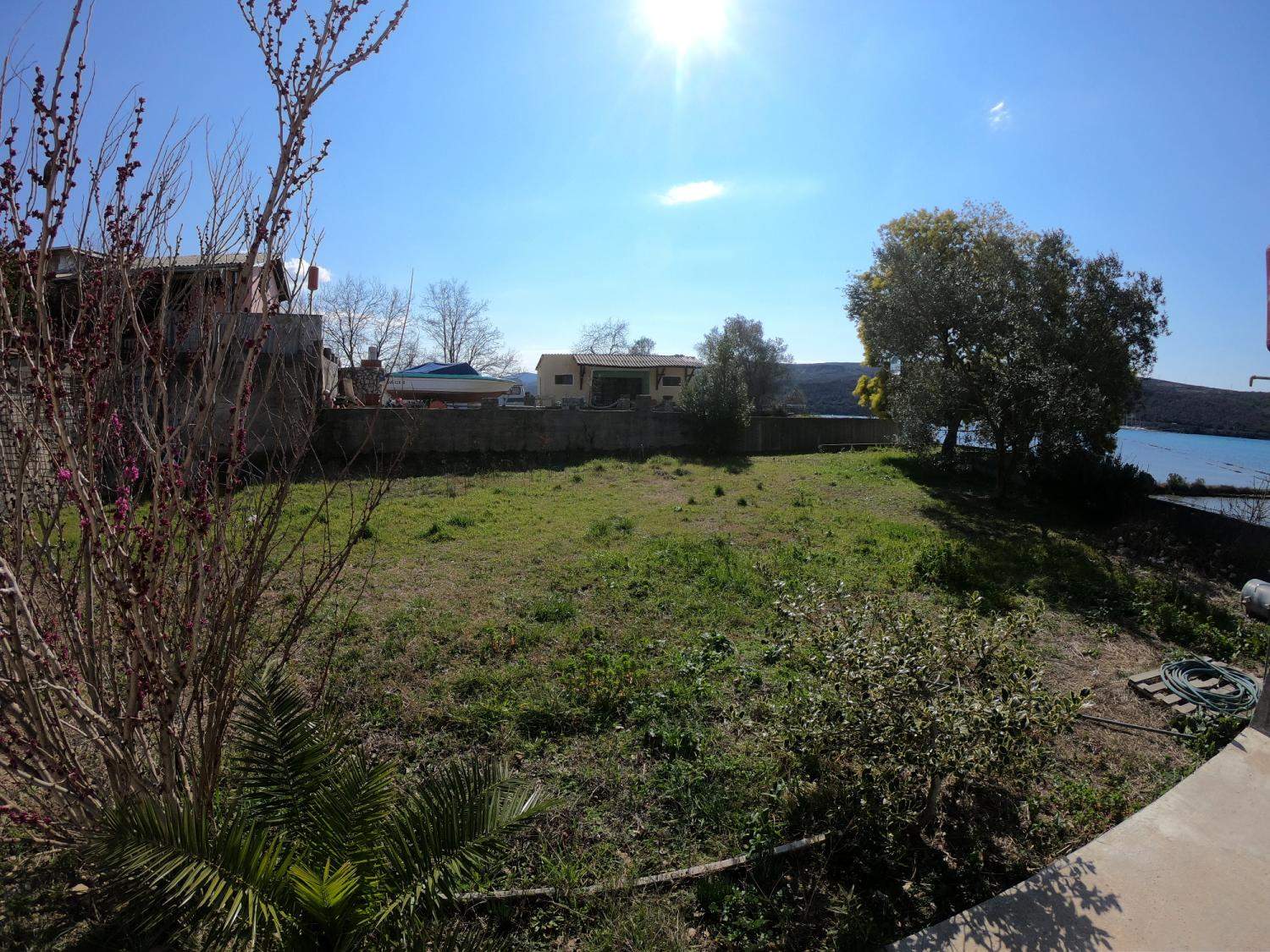 Land plot 