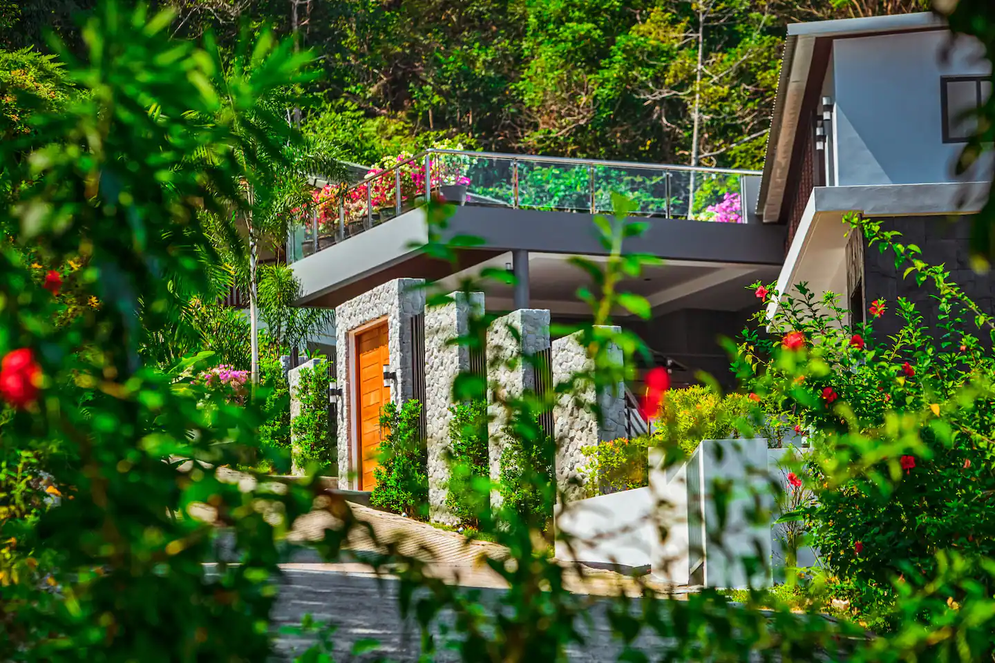 Rent villa LUXURY TIME, Thailand, Phuket, Surin | Villacarte