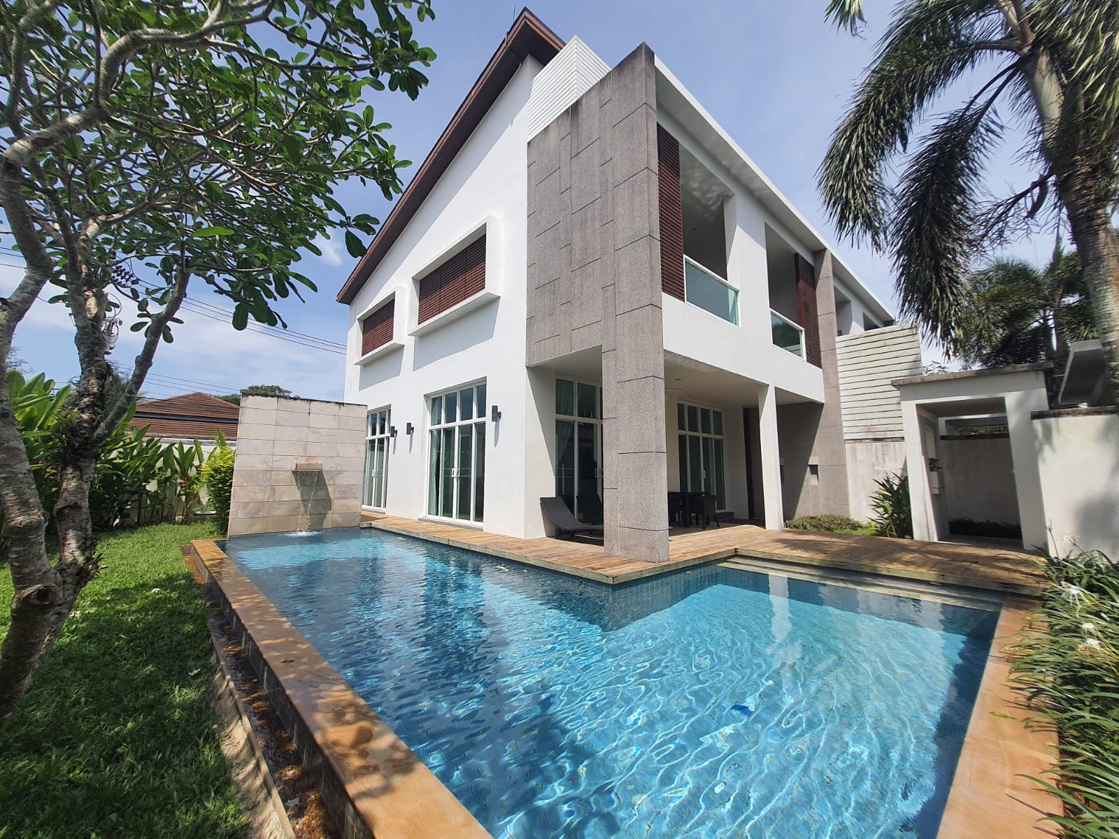 Property for Sale Oxygen Condominium, Thailand, Phuket, Bang Tao | Villacarte