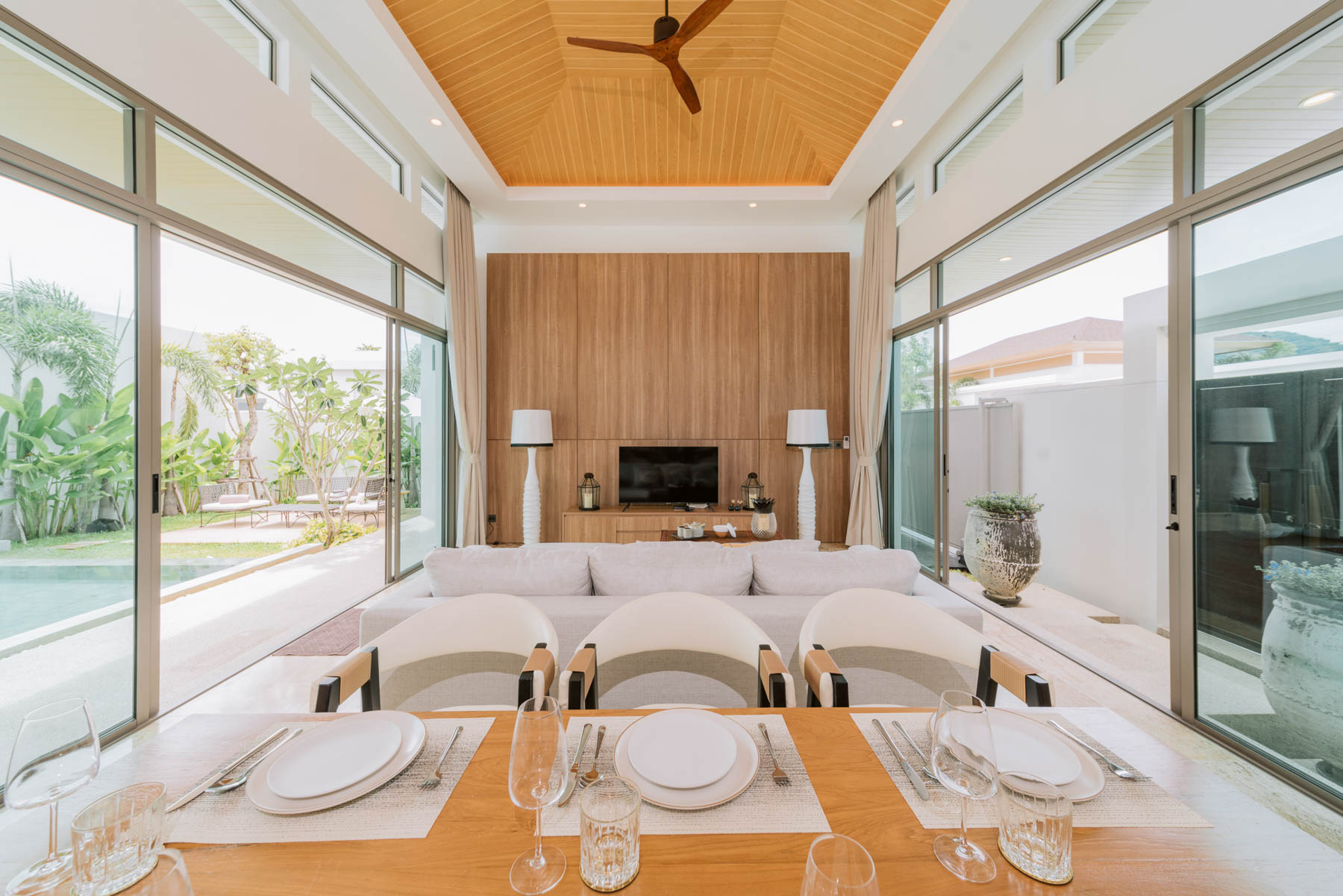 Rent villa SIGNATURE POOL VILLA (ALANNA), Thailand, Phuket, Bang Tao | Villacarte
