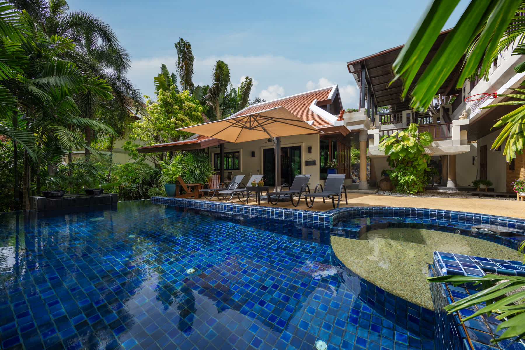 Rent villa Baan - Bua Meraya, Thailand, Phuket, Nai Harn | Villacarte