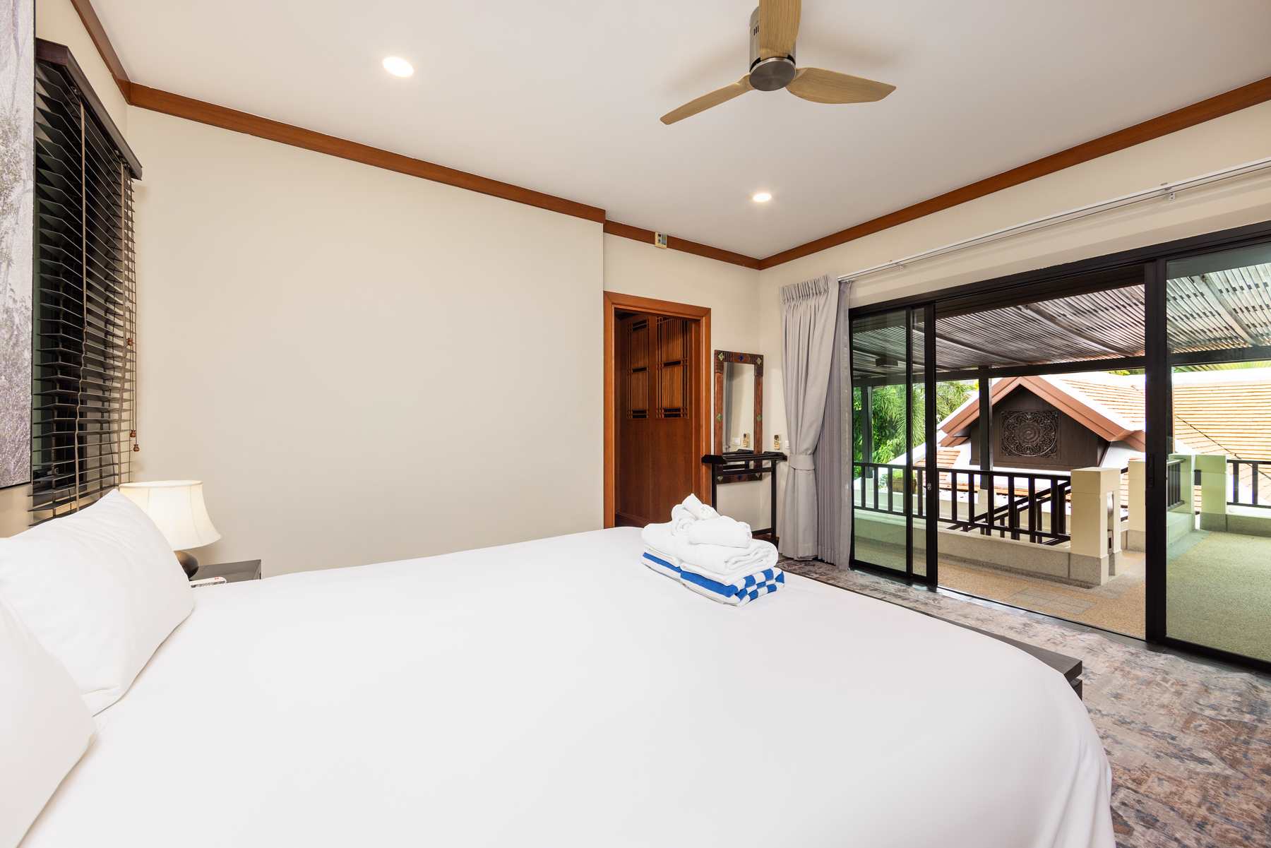 Rent villa Baan - Bua Meraya, Thailand, Phuket, Nai Harn | Villacarte