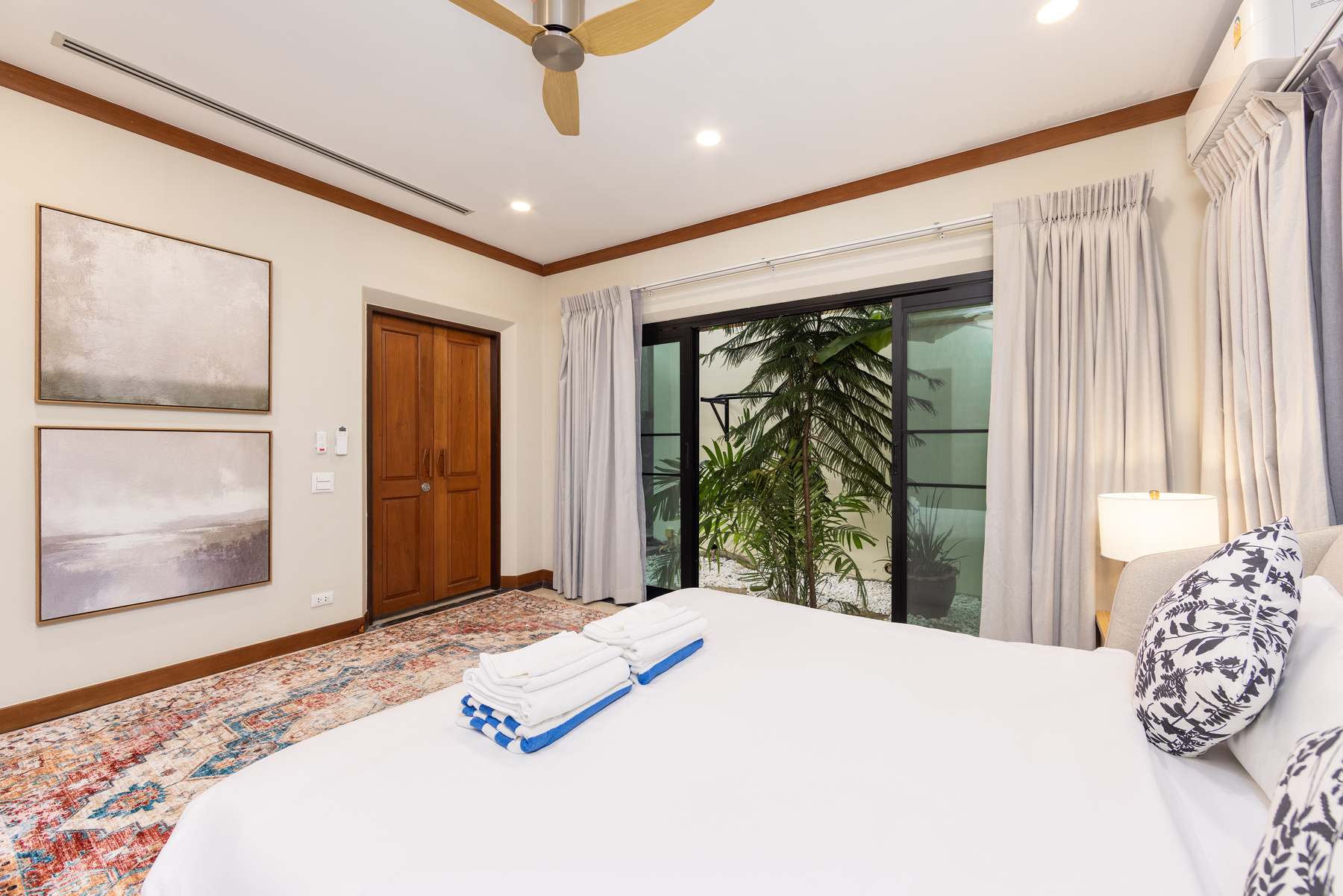 Rent villa Baan - Bua Meraya, Thailand, Phuket, Nai Harn | Villacarte