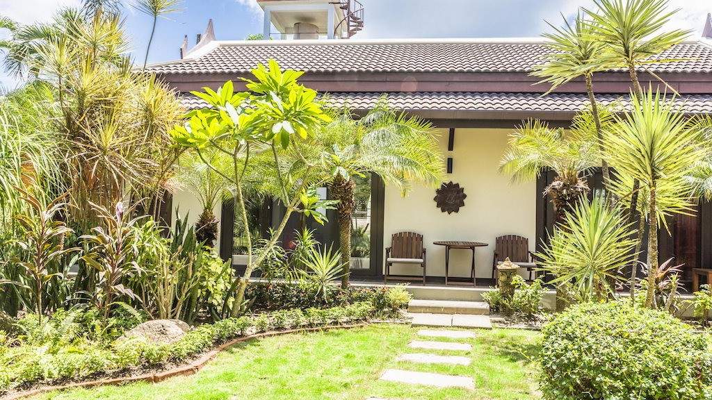 Rent villa Garden Villa, Thailand, Phuket, Nai Harn | Villacarte