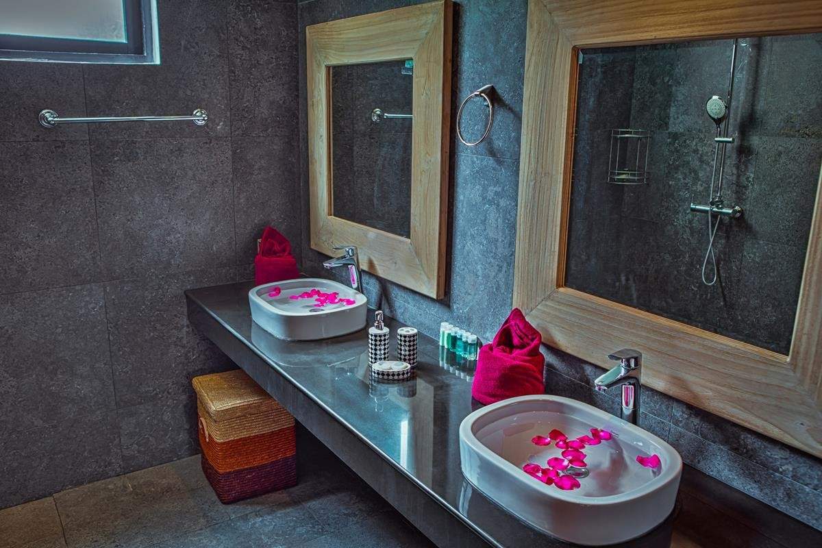 Rent villa LUXURY TIME, Thailand, Phuket, Surin | Villacarte