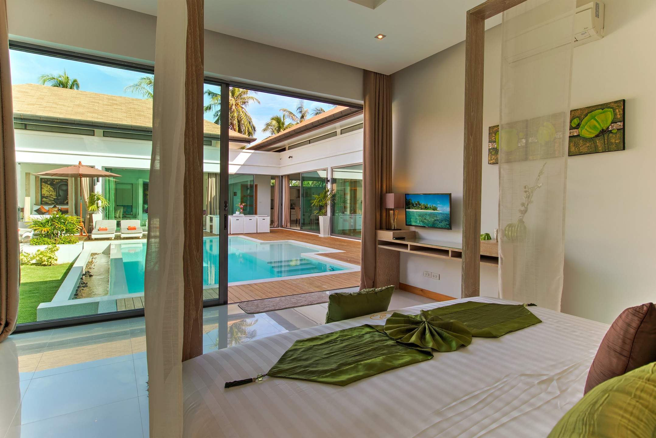 Rent villa Baannaraya, Thailand, Phuket, Nai Harn | Villacarte