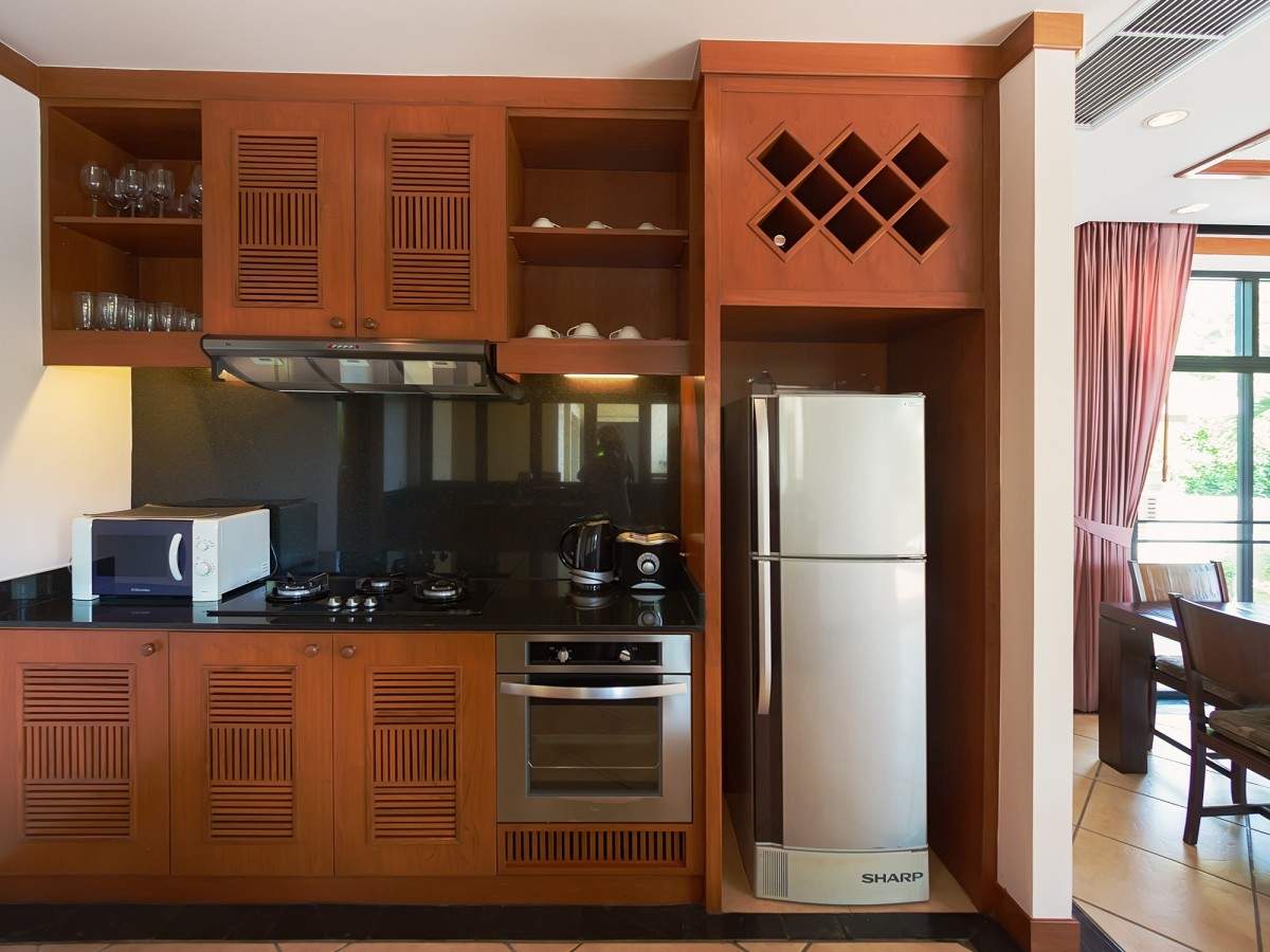 Rent villa Baan Bua Hoata, Thailand, Phuket, Nai Harn | Villacarte
