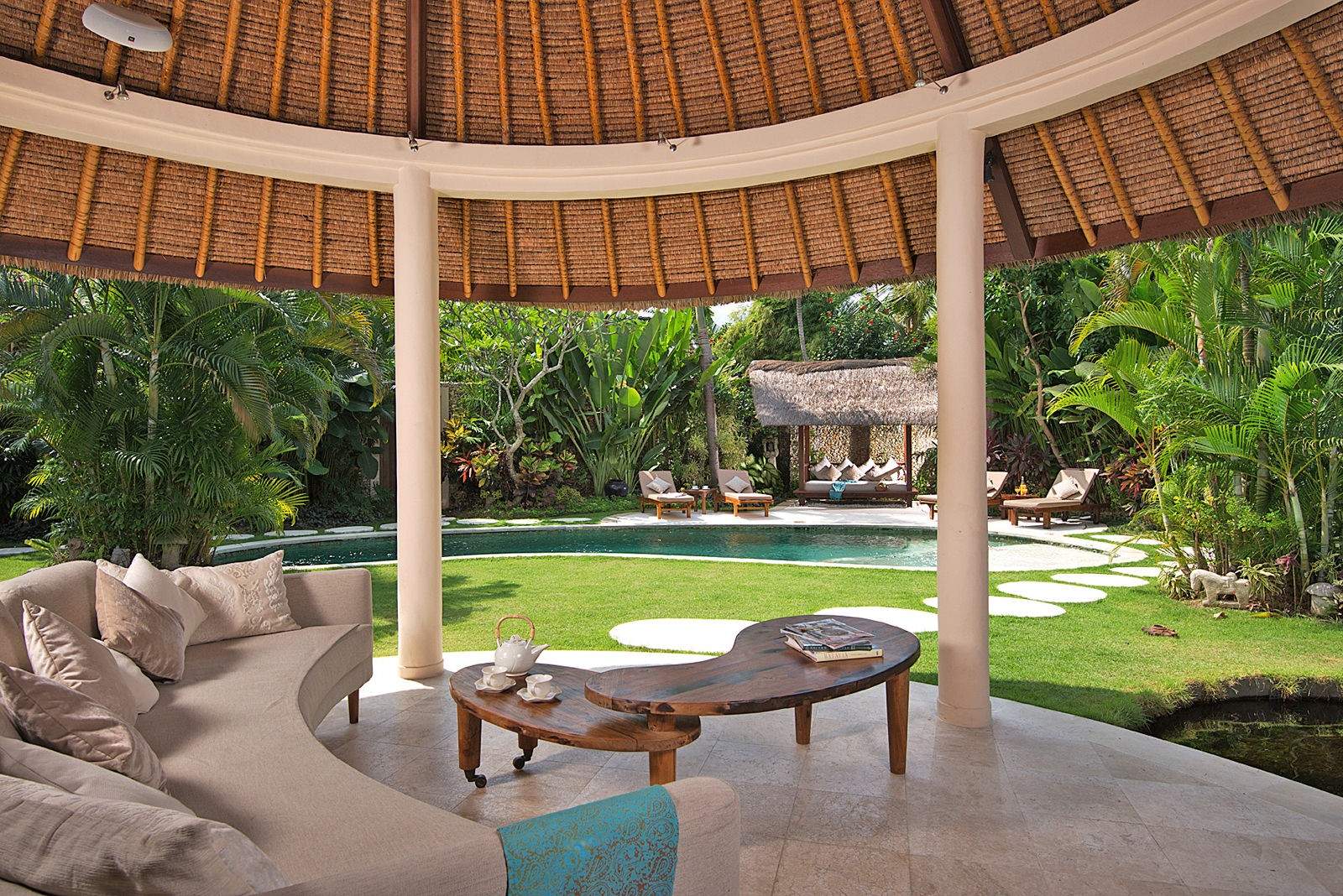 Rent villa Magdalena, Indonesia, Bali, Seminjak | Villacarte