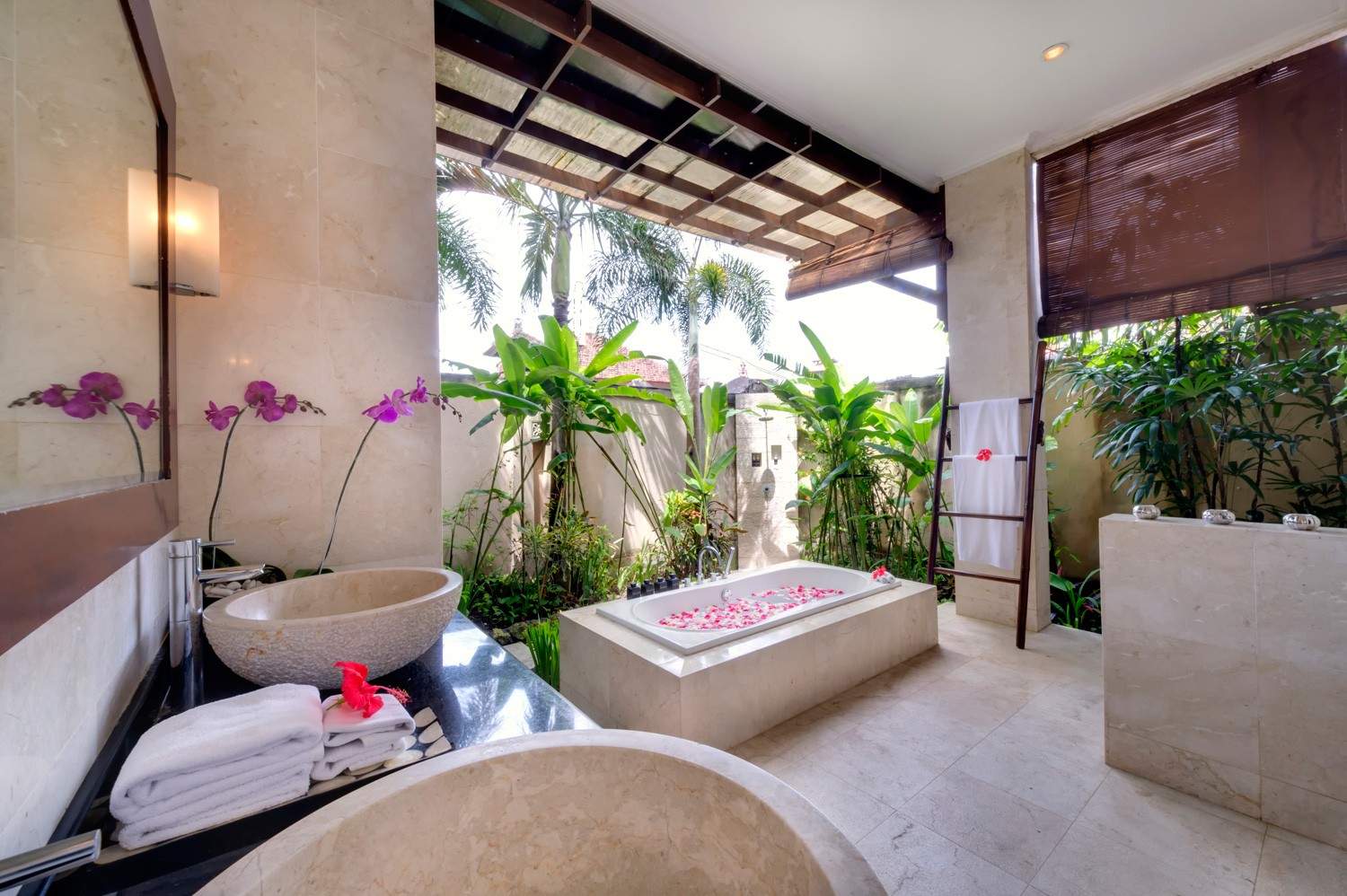 Rent villa Lucia, Indonesia, Bali, Seminjak | Villacarte