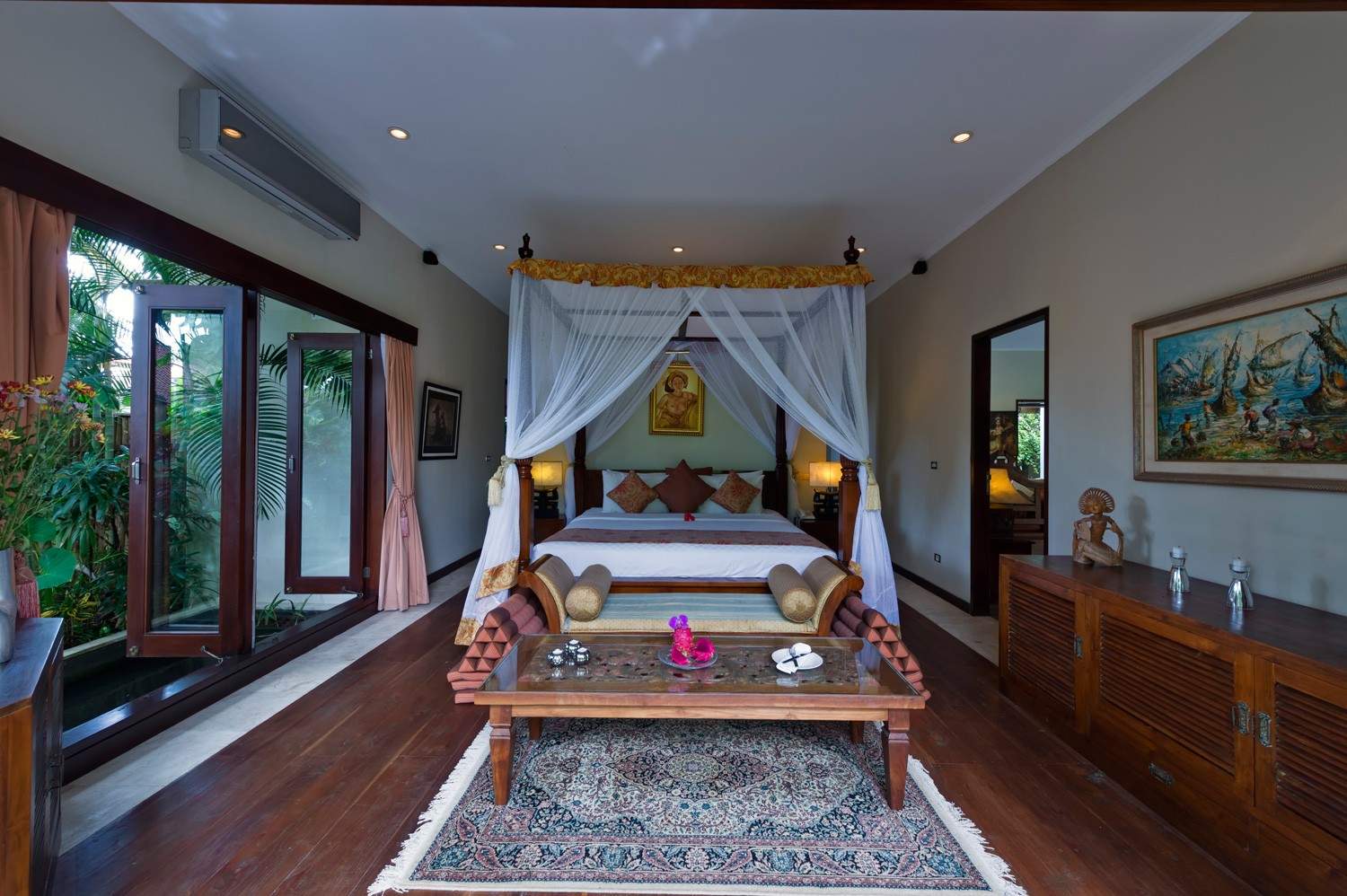 Rent villa Lucia, Indonesia, Bali, Seminjak | Villacarte